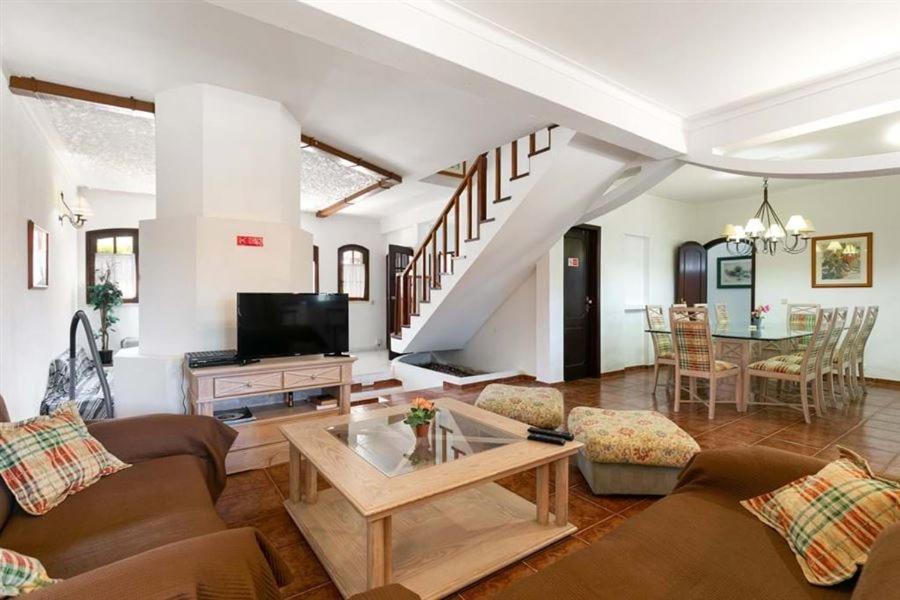 Roulito'S Guest House 알투라 외부 사진