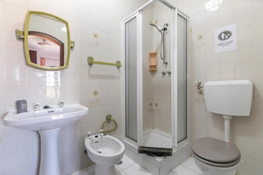 Roulito'S Guest House 알투라 외부 사진