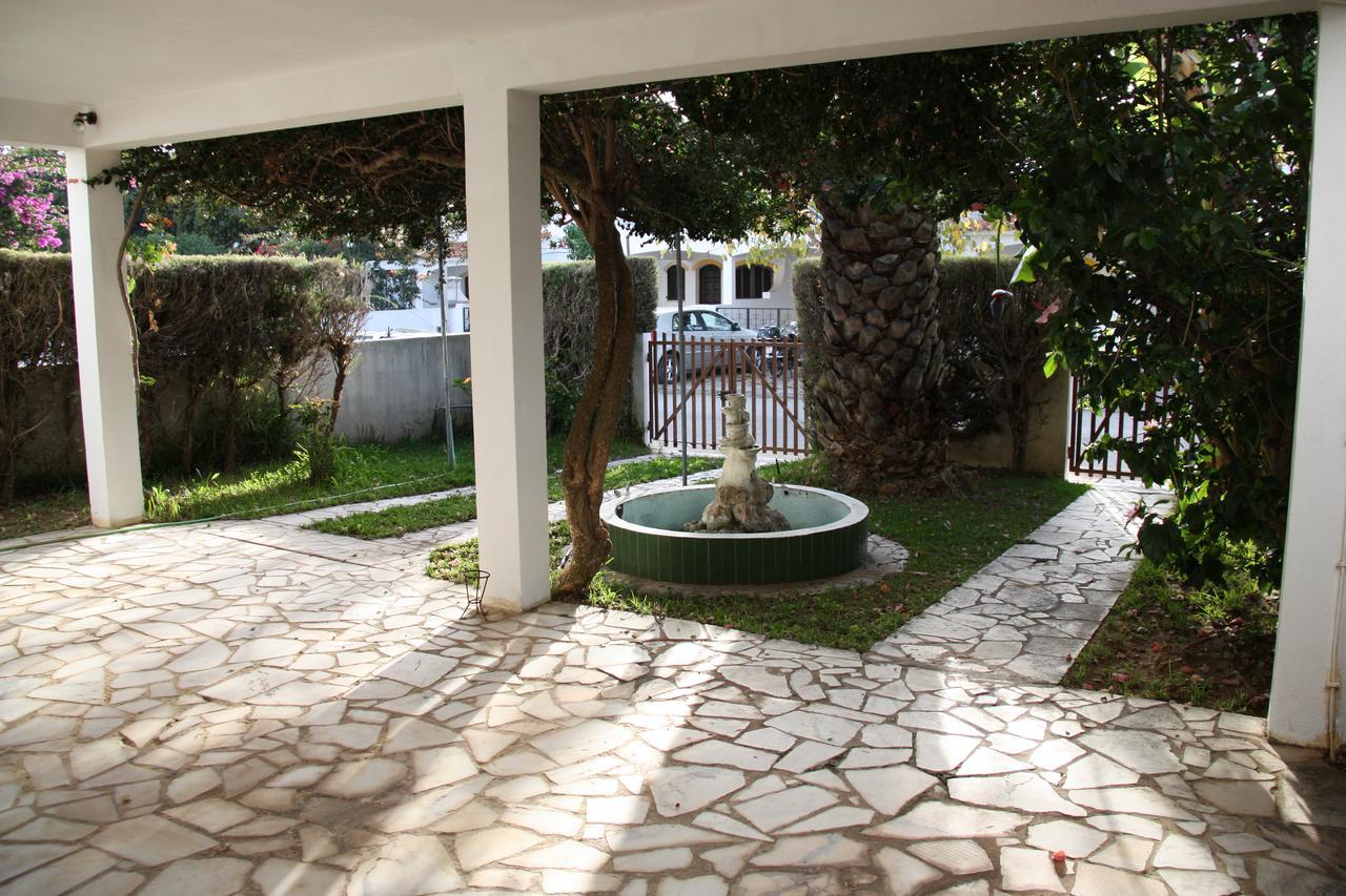 Roulito'S Guest House 알투라 외부 사진